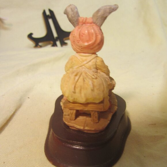 VTG 1989 REBECCA RABBIT BY LEONARDO, ITEM# LN-01 - Picture 4 of 4